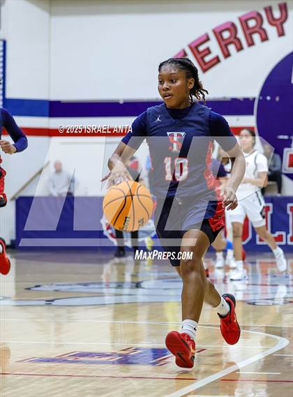 Thumbnail 2 in Southern School of Energy and Sustainability @ Terry Sanford (NCHSAA 3A 3rd Round) photogallery.