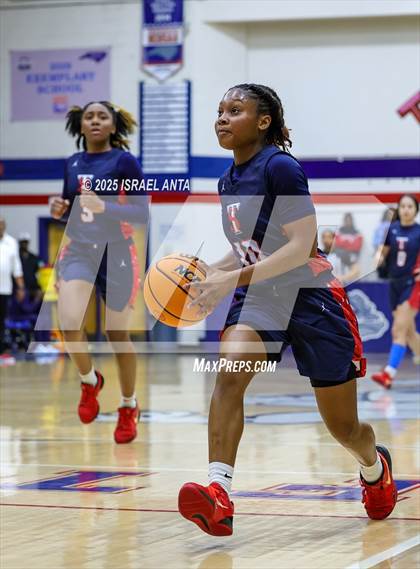 Thumbnail 1 in Southern School of Energy and Sustainability @ Terry Sanford (NCHSAA 3A 3rd Round) photogallery.