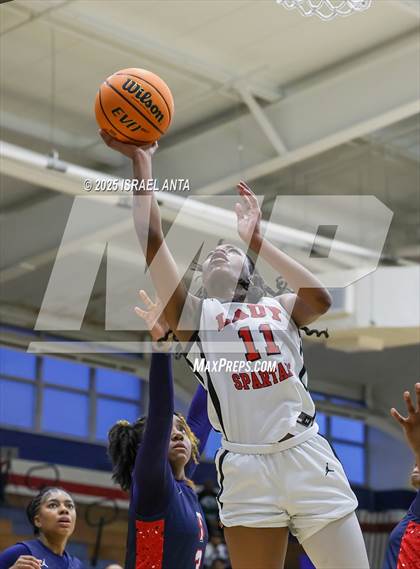 Thumbnail 1 in Southern School of Energy and Sustainability @ Terry Sanford (NCHSAA 3A 3rd Round) photogallery.