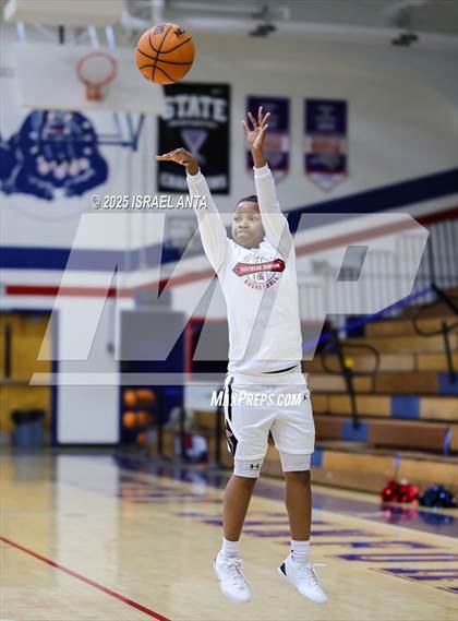 Thumbnail 3 in Southern School of Energy and Sustainability @ Terry Sanford (NCHSAA 3A 3rd Round) photogallery.