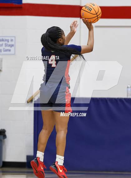 Thumbnail 1 in Southern School of Energy and Sustainability @ Terry Sanford (NCHSAA 3A 3rd Round) photogallery.