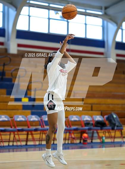Thumbnail 2 in Southern School of Energy and Sustainability @ Terry Sanford (NCHSAA 3A 3rd Round) photogallery.