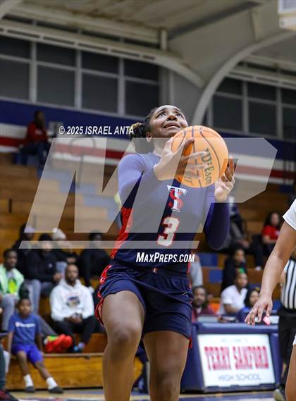 Thumbnail 2 in Southern School of Energy and Sustainability @ Terry Sanford (NCHSAA 3A 3rd Round) photogallery.