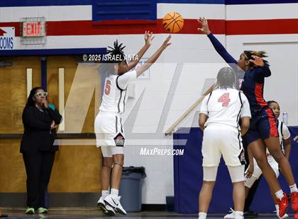 Thumbnail 3 in Southern School of Energy and Sustainability @ Terry Sanford (NCHSAA 3A 3rd Round) photogallery.