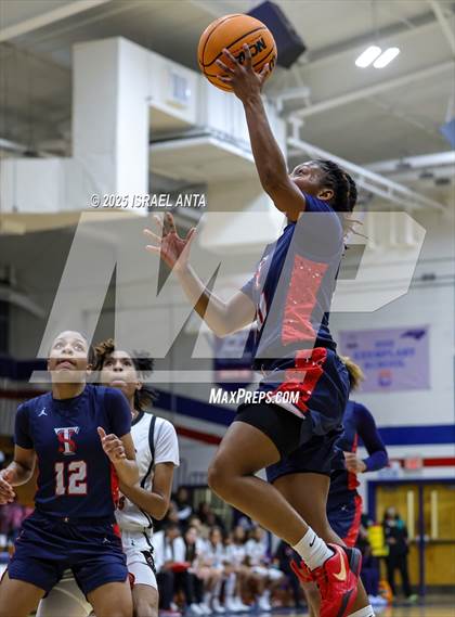 Thumbnail 1 in Southern School of Energy and Sustainability @ Terry Sanford (NCHSAA 3A 3rd Round) photogallery.