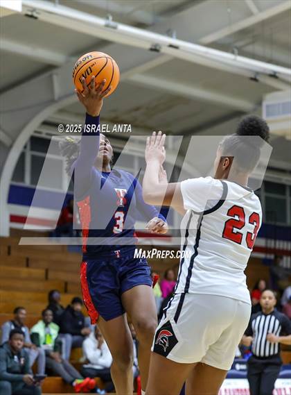 Thumbnail 2 in Southern School of Energy and Sustainability @ Terry Sanford (NCHSAA 3A 3rd Round) photogallery.