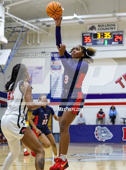 Thumbnail 1 in Southern School of Energy and Sustainability @ Terry Sanford (NCHSAA 3A 3rd Round) photogallery.