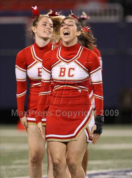 Thumbnail 1 in Bergen Catholic vs. Iona Prep (Kickoff Classic) photogallery.