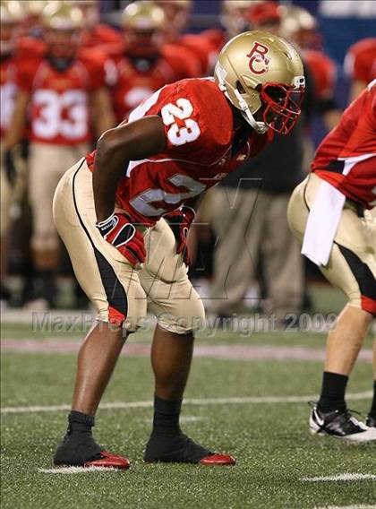Thumbnail 2 in Bergen Catholic vs. Iona Prep (Kickoff Classic) photogallery.
