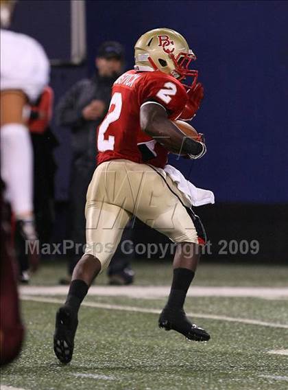 Thumbnail 1 in Bergen Catholic vs. Iona Prep (Kickoff Classic) photogallery.