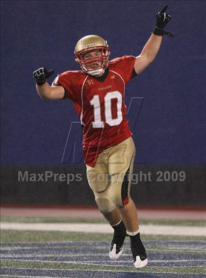 Thumbnail 1 in Bergen Catholic vs. Iona Prep (Kickoff Classic) photogallery.
