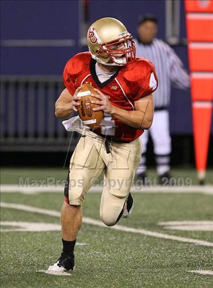 Thumbnail 1 in Bergen Catholic vs. Iona Prep (Kickoff Classic) photogallery.