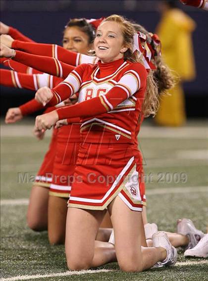 Thumbnail 3 in Bergen Catholic vs. Iona Prep (Kickoff Classic) photogallery.