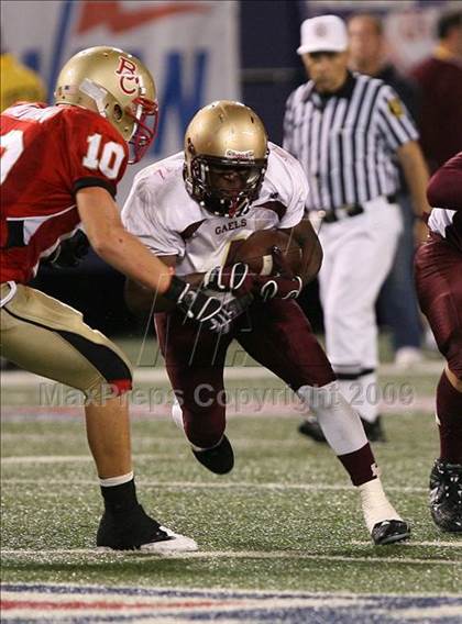 Thumbnail 1 in Bergen Catholic vs. Iona Prep (Kickoff Classic) photogallery.