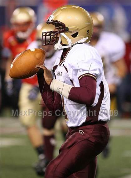Thumbnail 1 in Bergen Catholic vs. Iona Prep (Kickoff Classic) photogallery.
