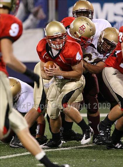 Thumbnail 1 in Bergen Catholic vs. Iona Prep (Kickoff Classic) photogallery.