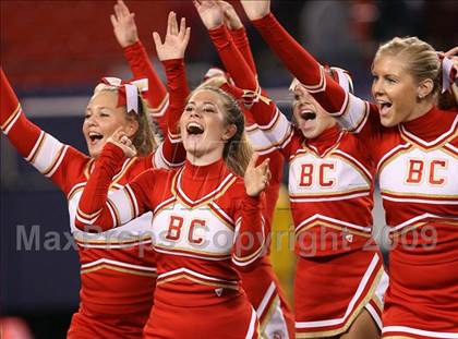 Thumbnail 3 in Bergen Catholic vs. Iona Prep (Kickoff Classic) photogallery.