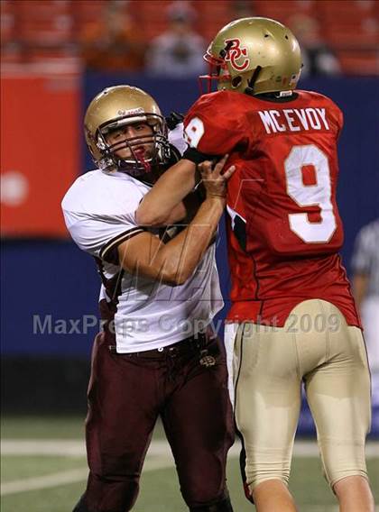 Thumbnail 3 in Bergen Catholic vs. Iona Prep (Kickoff Classic) photogallery.
