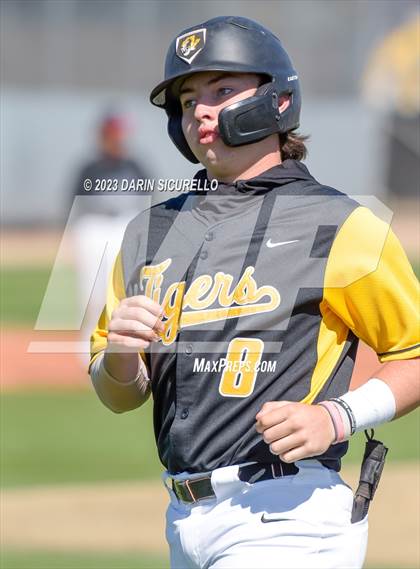 Thumbnail 3 in Alhambra @ Gilbert (Bob Everett Classic) photogallery.