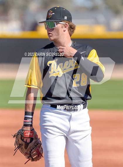 Thumbnail 3 in Alhambra @ Gilbert (Bob Everett Classic) photogallery.