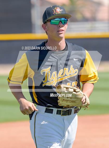 Thumbnail 2 in Alhambra @ Gilbert (Bob Everett Classic) photogallery.