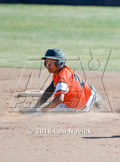 Thumbnail 2 in Taos vs. St. Michael's (Jim Pierce Memorial Invitational) photogallery.