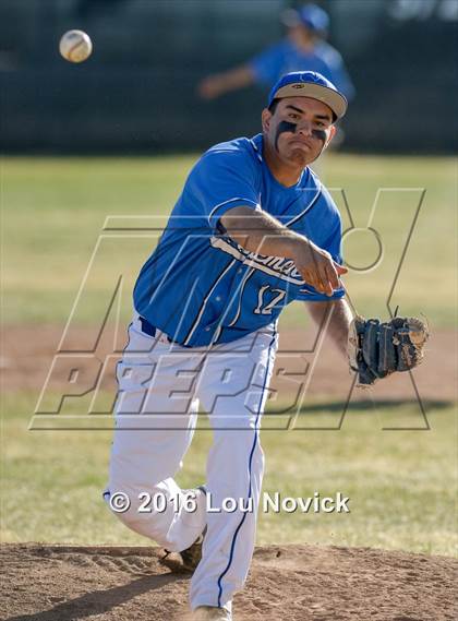 Thumbnail 3 in Taos vs. St. Michael's (Jim Pierce Memorial Invitational) photogallery.