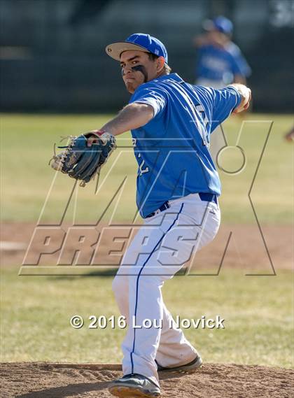Thumbnail 2 in Taos vs. St. Michael's (Jim Pierce Memorial Invitational) photogallery.