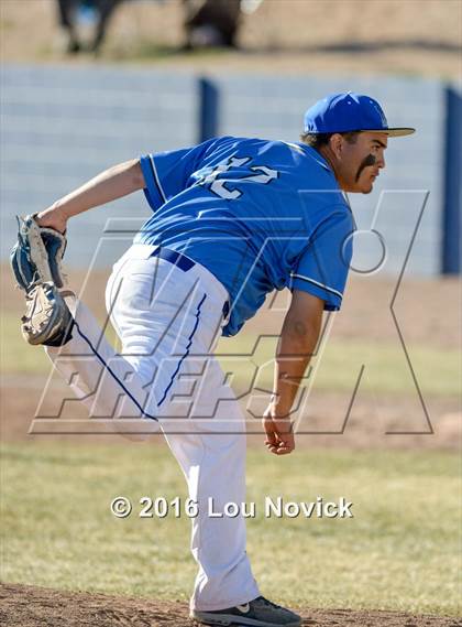 Thumbnail 2 in Taos vs. St. Michael's (Jim Pierce Memorial Invitational) photogallery.