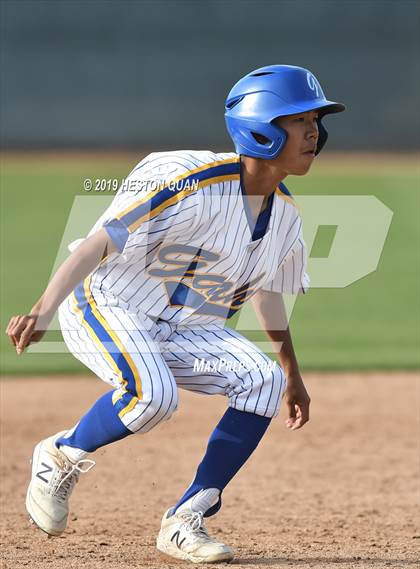Thumbnail 1 in Gahr vs. Birmingham (National Classic) photogallery.