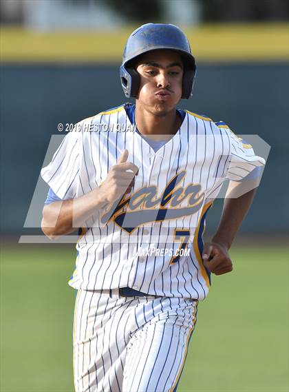 Thumbnail 2 in Gahr vs. Birmingham (National Classic) photogallery.
