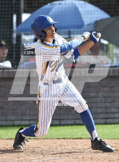 Thumbnail 3 in Gahr vs. Birmingham (National Classic) photogallery.