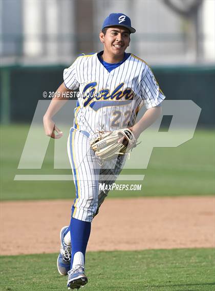 Thumbnail 3 in Gahr vs. Birmingham (National Classic) photogallery.