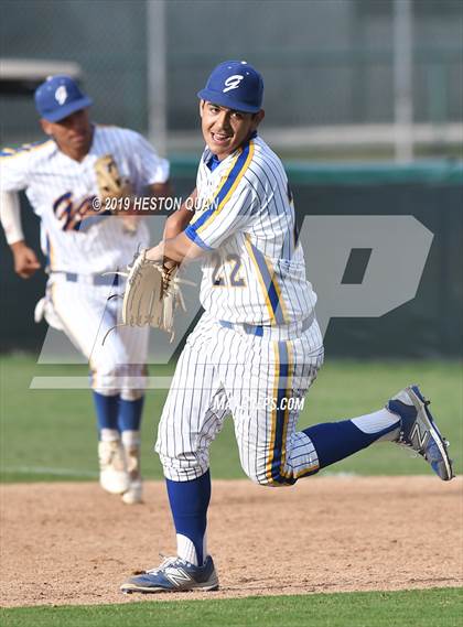 Thumbnail 3 in Gahr vs. Birmingham (National Classic) photogallery.