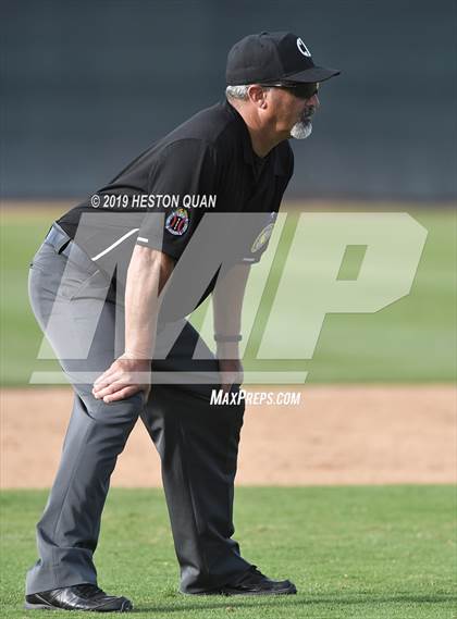 Thumbnail 2 in Gahr vs. Birmingham (National Classic) photogallery.