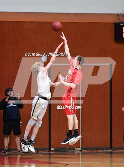 Thumbnail 3 in Windsor vs. Montgomery (North Bay League Final) photogallery.