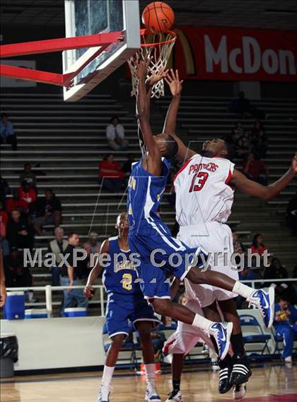 Thumbnail 2 in Hillcrest vs Channelview (McDonald's Texas Invitational) photogallery.