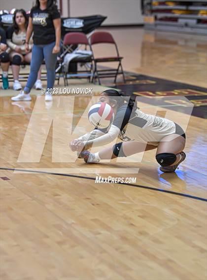 Thumbnail 1 in Mesa Vista @ Pojoaque Valley (Pink-Out Tournament) photogallery.