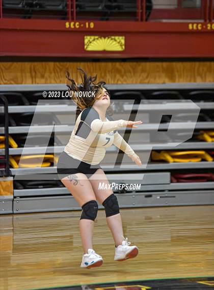 Thumbnail 1 in Mesa Vista @ Pojoaque Valley (Pink-Out Tournament) photogallery.