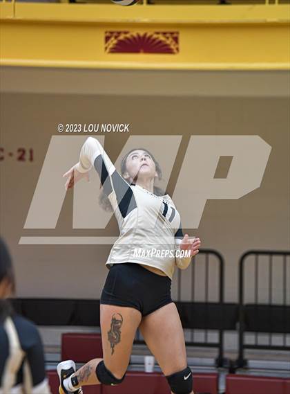 Thumbnail 3 in Mesa Vista @ Pojoaque Valley (Pink-Out Tournament) photogallery.