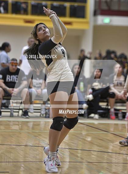 Thumbnail 1 in Mesa Vista @ Pojoaque Valley (Pink-Out Tournament) photogallery.