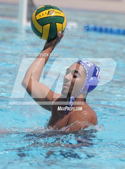 Thumbnail 3 in Grossmont vs. Rancho Bernardo (18th Annual Draz Classic) photogallery.