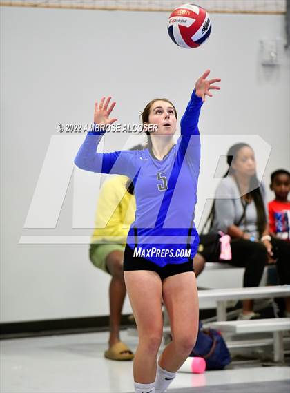 Thumbnail 2 in Episcopal vs St John's (Houston Open Tournament) photogallery.
