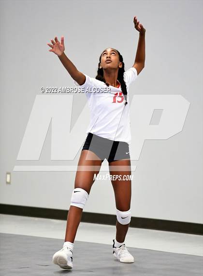 Thumbnail 2 in Episcopal vs St John's (Houston Open Tournament) photogallery.