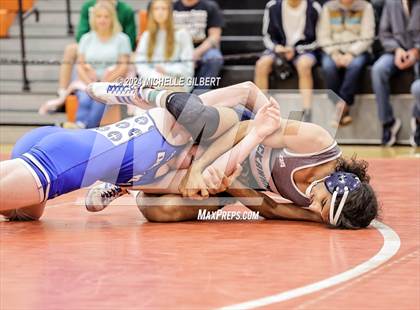 Thumbnail 2 in 56th Akron Holiday Tournament (Quarterfinals) photogallery.