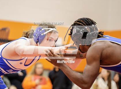 Thumbnail 3 in 56th Akron Holiday Tournament (Quarterfinals) photogallery.