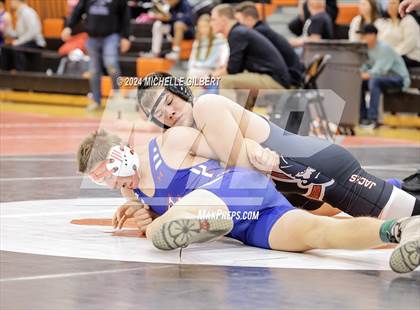 Thumbnail 3 in 56th Akron Holiday Tournament (Quarterfinals) photogallery.