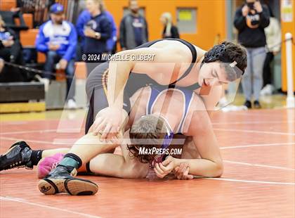 Thumbnail 3 in 56th Akron Holiday Tournament (Quarterfinals) photogallery.