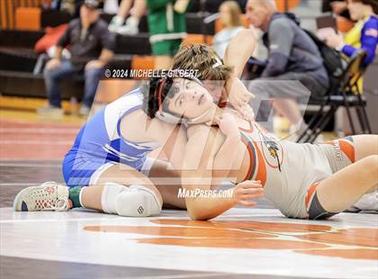 Thumbnail 2 in 56th Akron Holiday Tournament (Quarterfinals) photogallery.