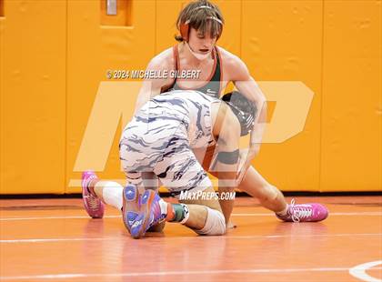 Thumbnail 2 in 56th Akron Holiday Tournament (Quarterfinals) photogallery.